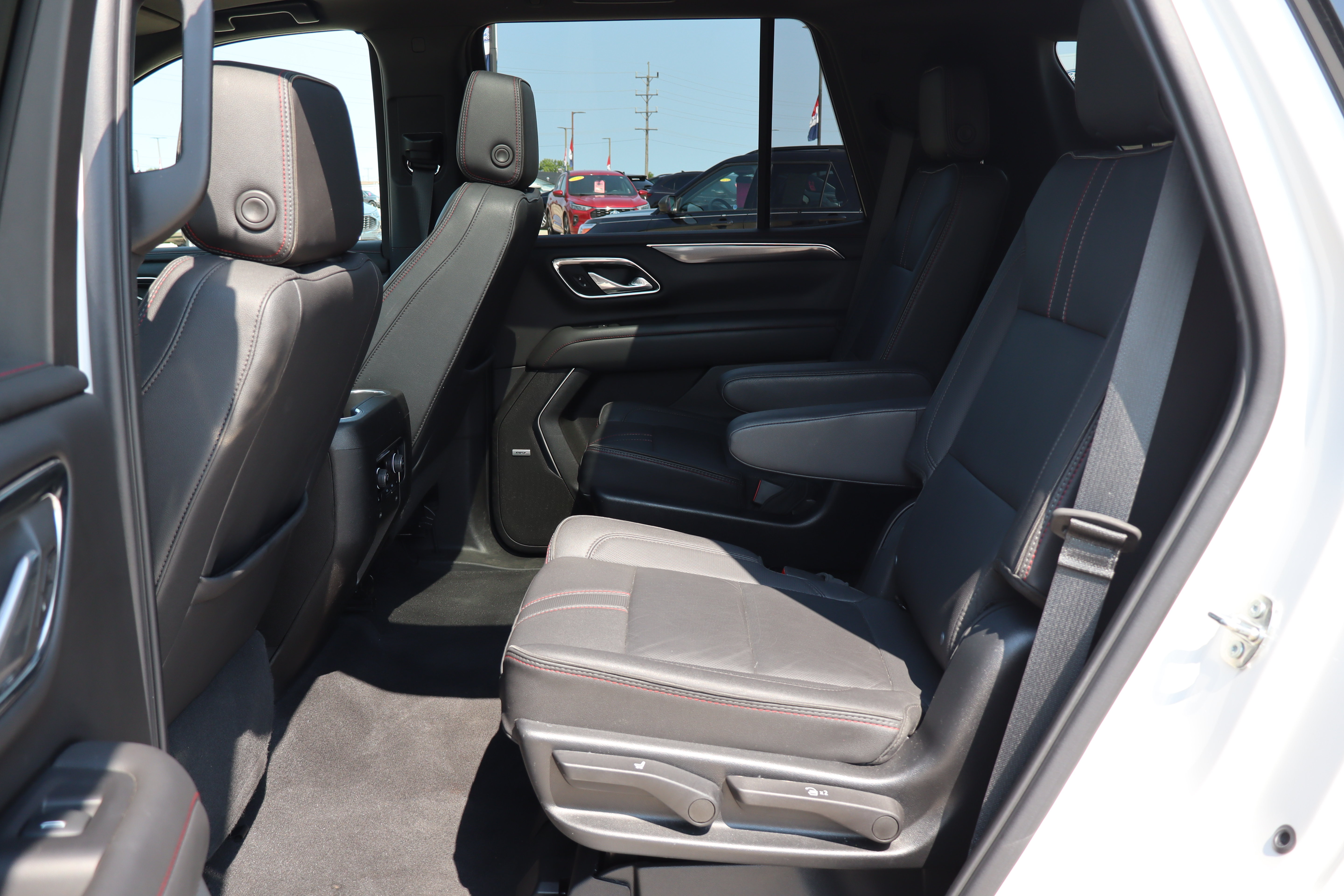 Used 2023 Chevrolet Tahoe RST w/ Luxury Package AWD/4WD image 10