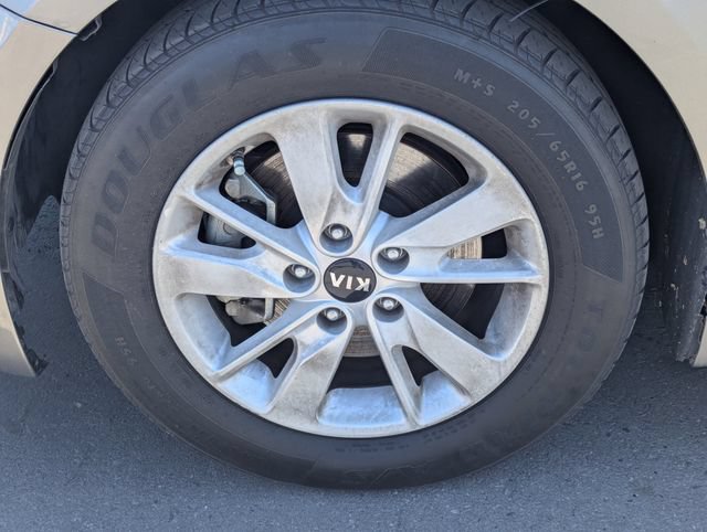Used 2017 Kia Optima LX FWD image 12