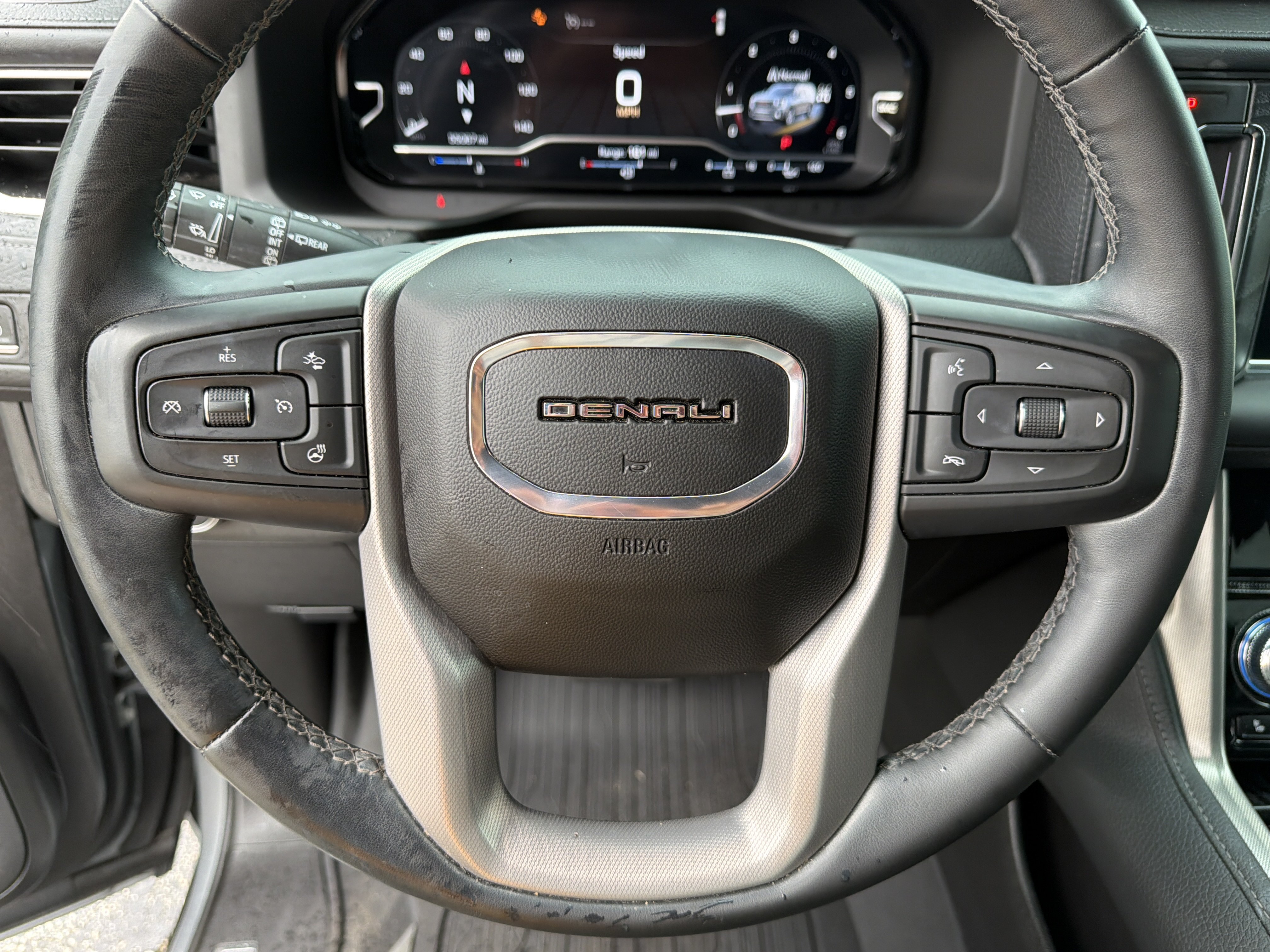 Used 2023 GMC Yukon Denali AWD/4WD image 33