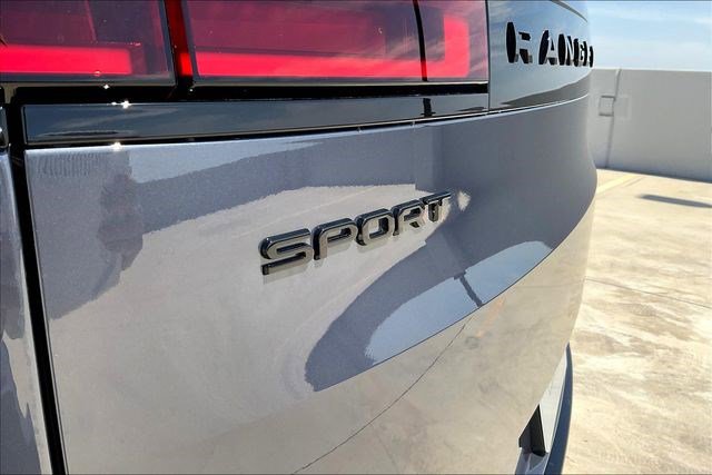 New 2025 Land Rover Range Rover Sport Dynamic SE image 9