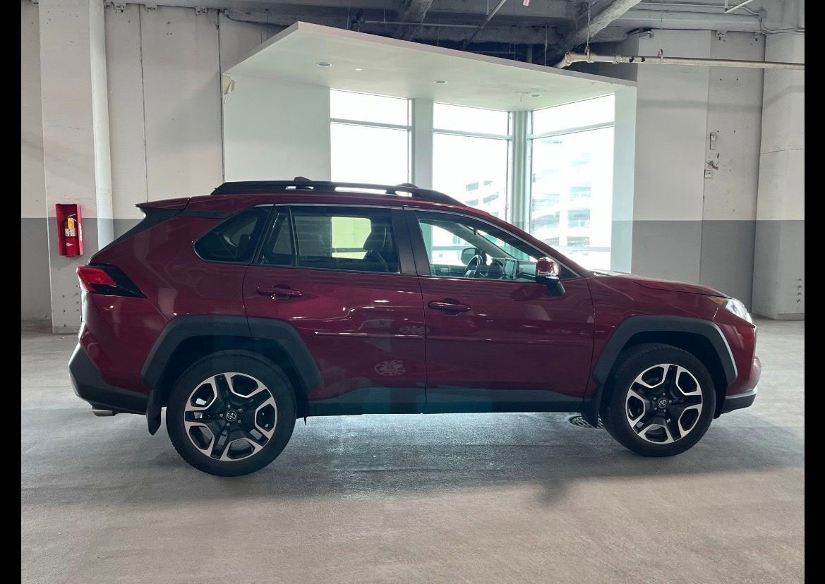 Used 2019 Toyota RAV4 Adventure w/ Cold Weather Package AWD/4WD image 11