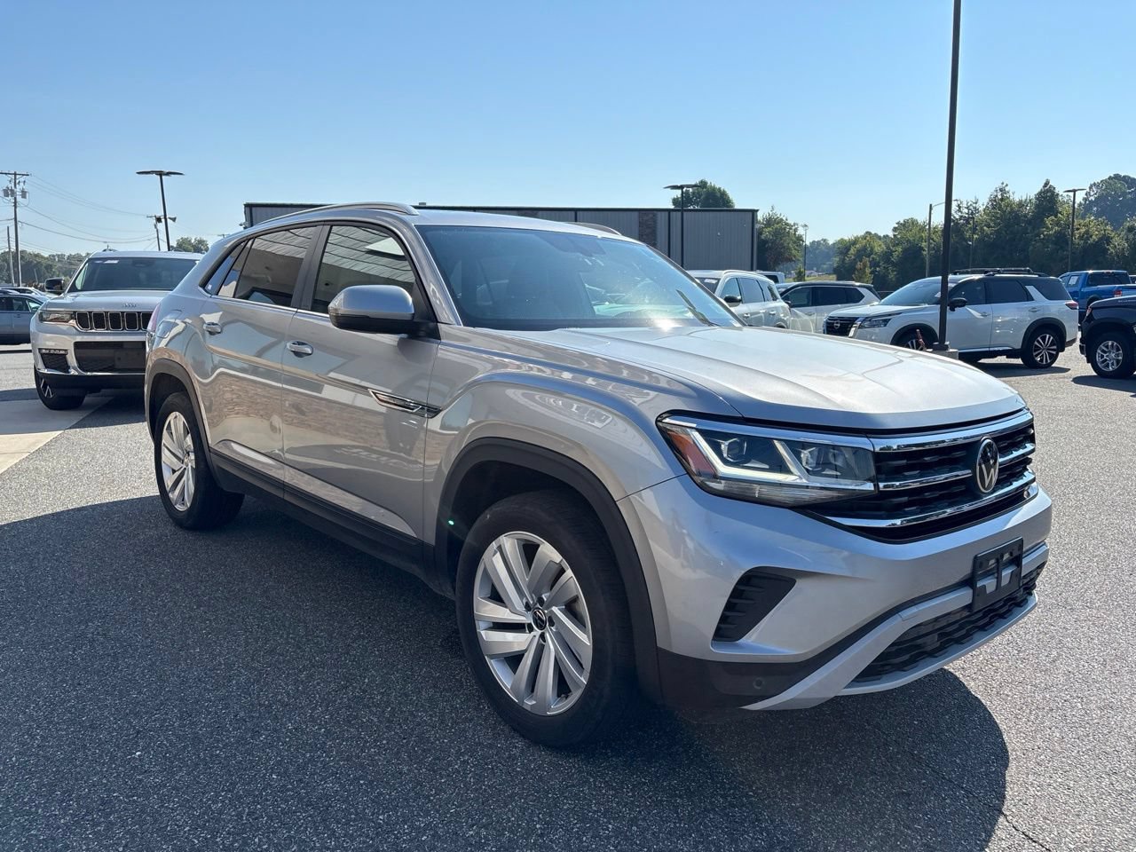 Used 2023 Volkswagen Atlas Cross Sport SE w/ Panoramic Sunroof Package AWD/4WD image 11