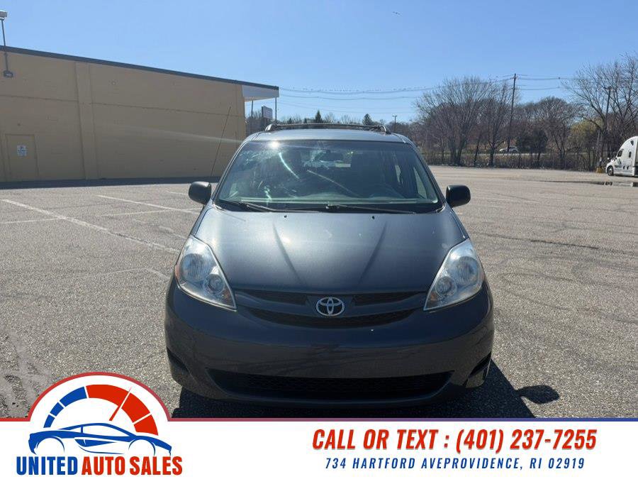 Used 2009 Toyota Sienna CE FWD image 8