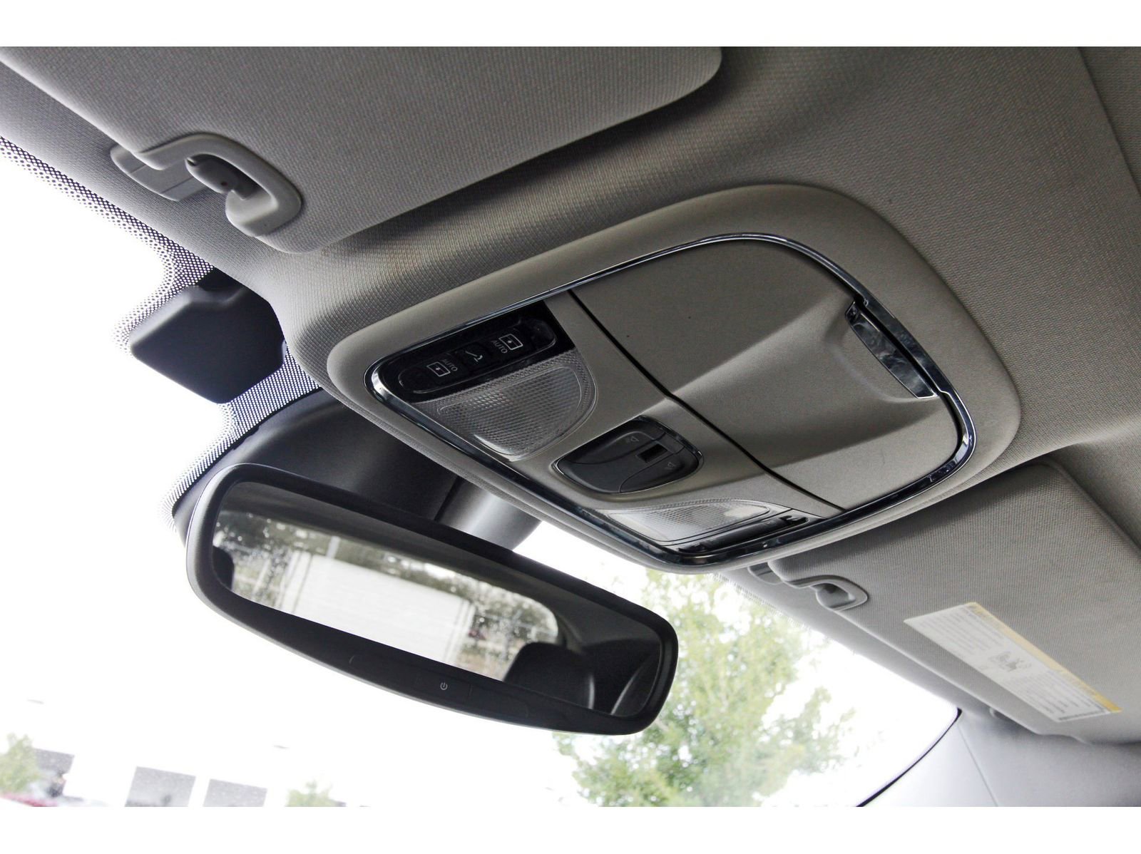 Used 2022 Jeep Cherokee Latitude Lux w/ Sun & Sound Group image 25