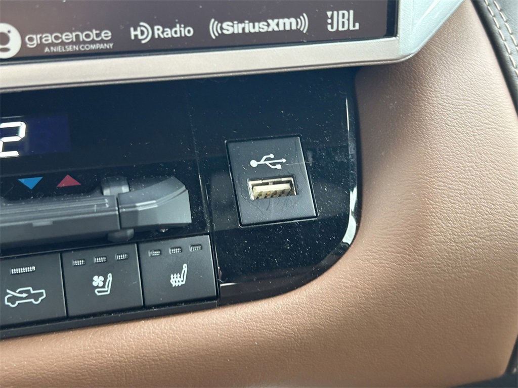 Used 2024 Toyota Tundra 1794 Edition image 41