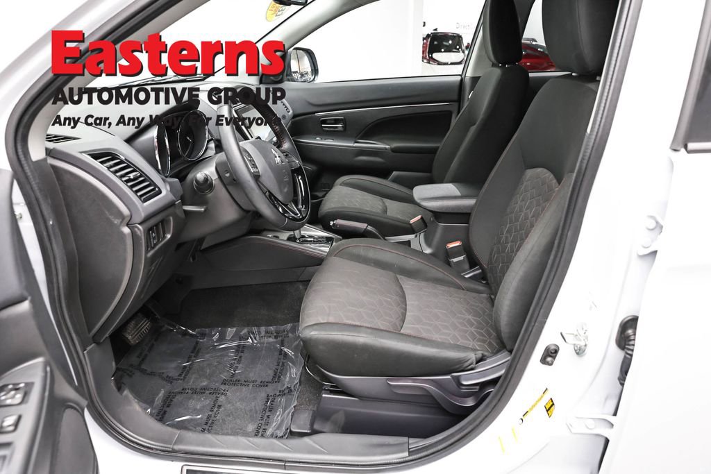 Used 2024 Mitsubishi Outlander Sport LE AWD/4WD image 14