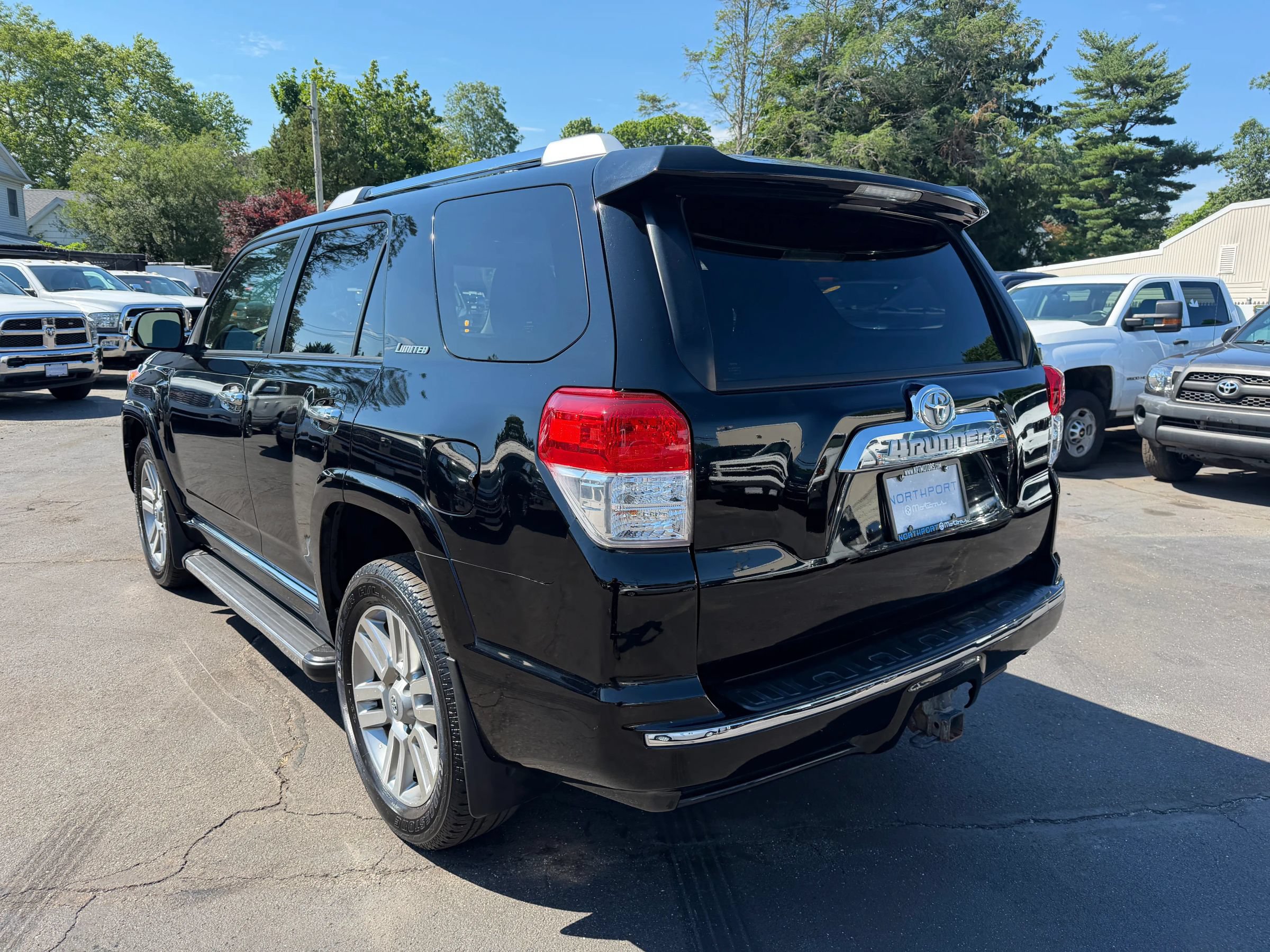 Used 2012 Toyota 4Runner Limited AWD/4WD image 4
