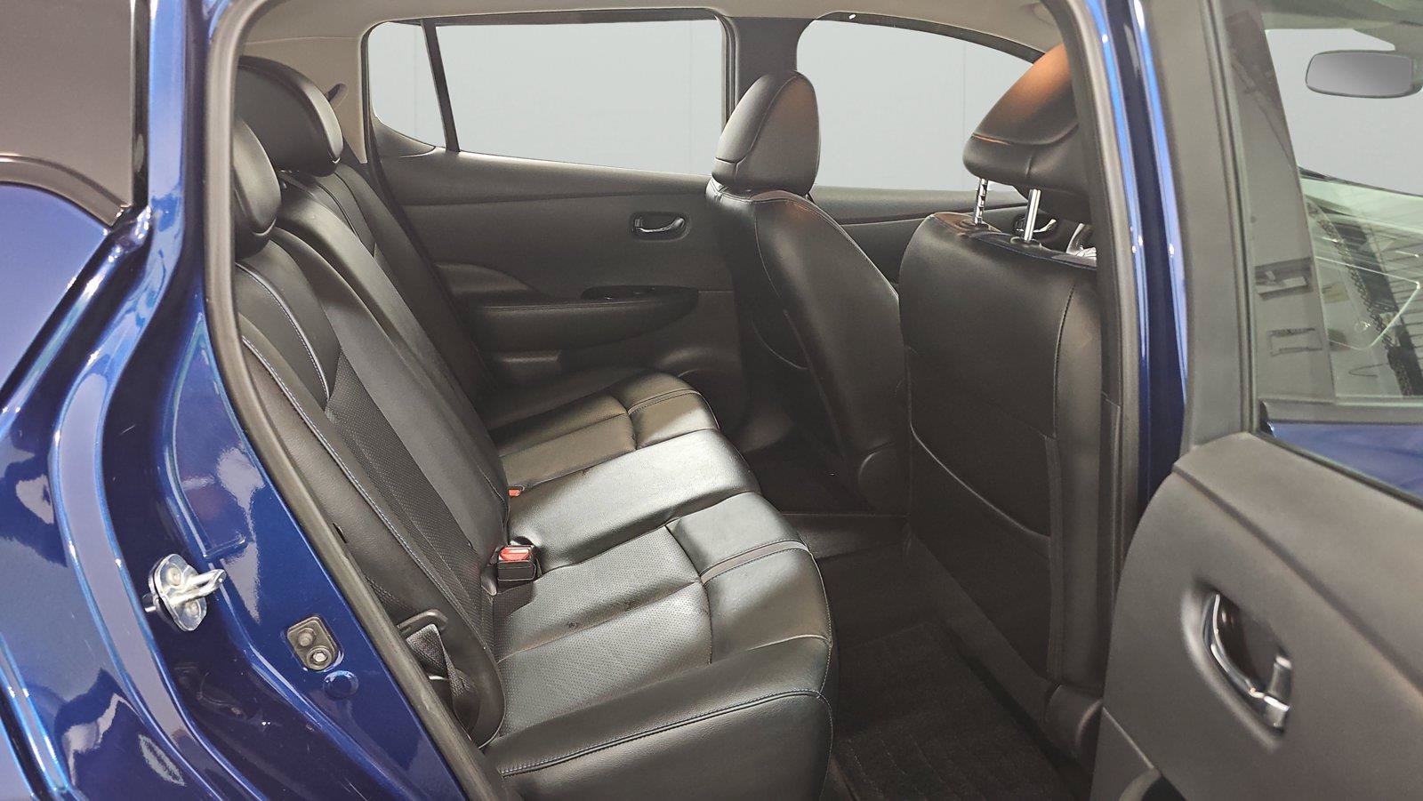 Used 2018 Nissan Leaf SL w/ SL Technology Package FWD image 13