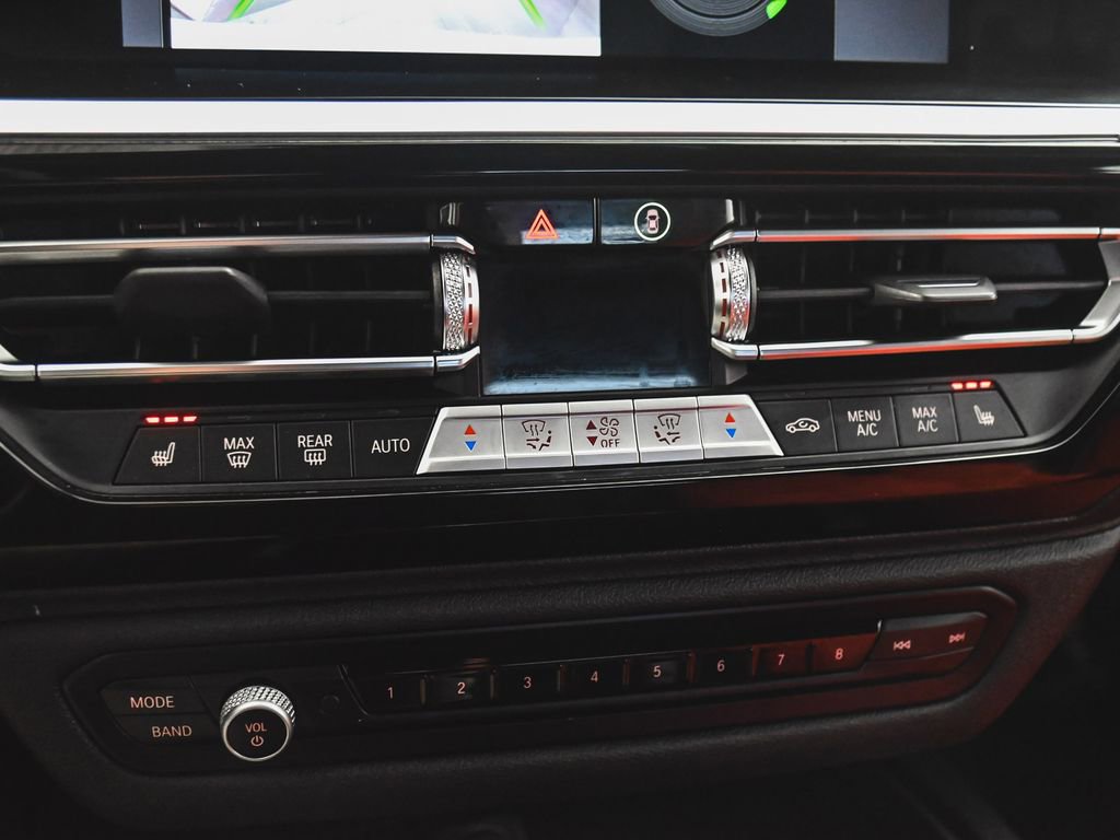 Used 2024 BMW Z4 sDrive30i w/ Shadowloine Package image 28