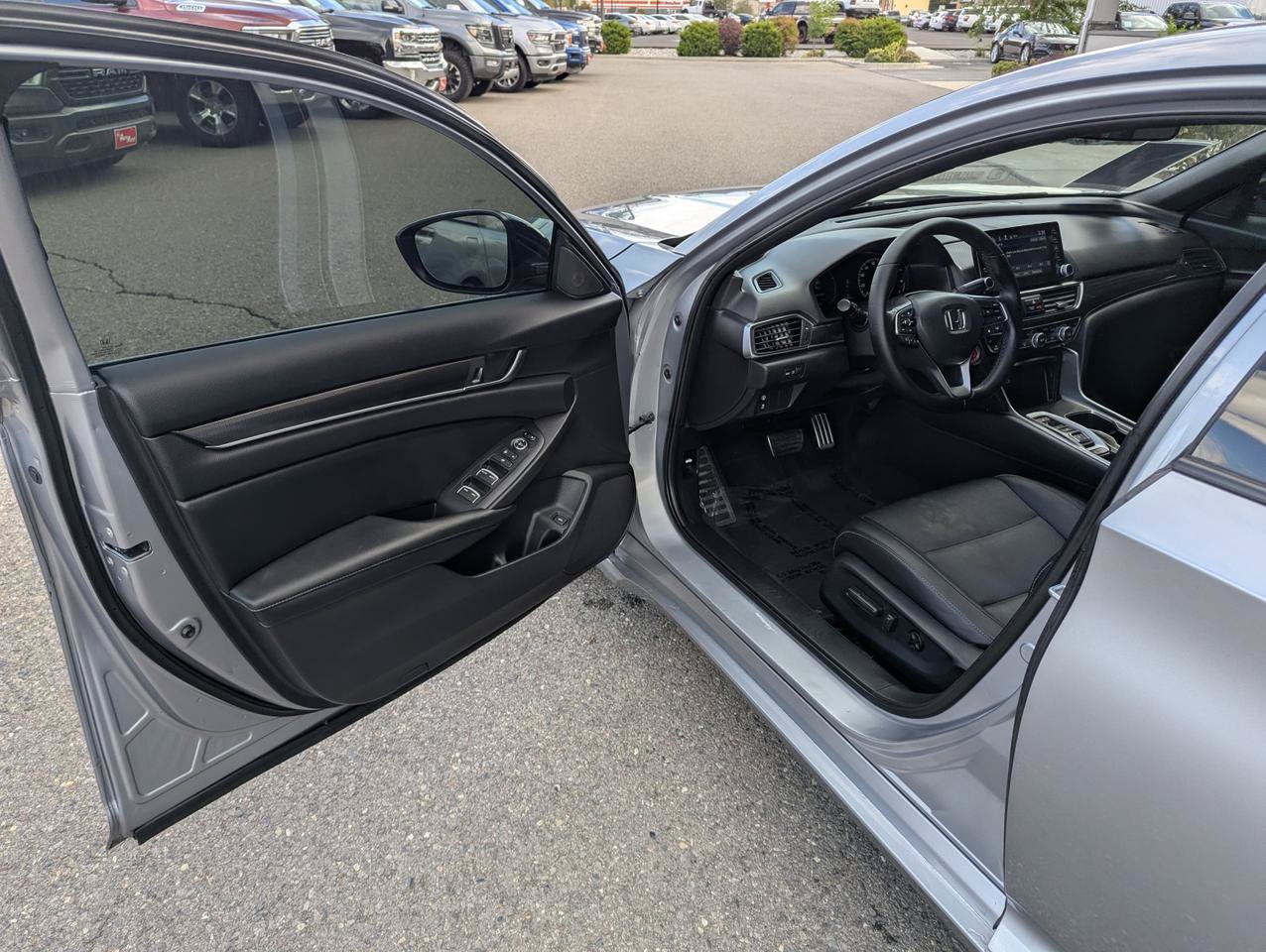 Used 2021 Honda Accord Sport image 8
