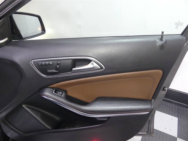 Used 2015 Mercedes-Benz GLA 45 AMG 4MATIC image 18