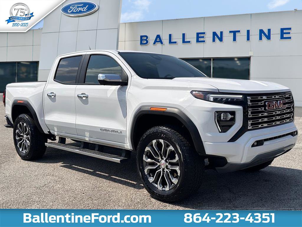 Used 2025 GMC Canyon Denali image 1