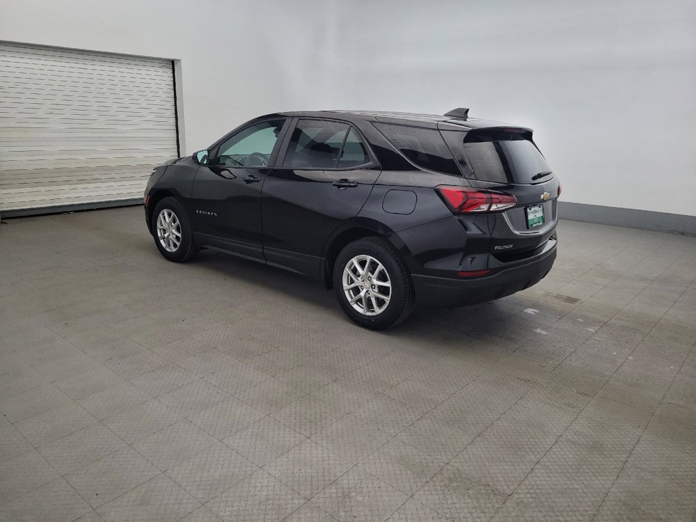 Used 2024 Chevrolet Equinox LS FWD image 3