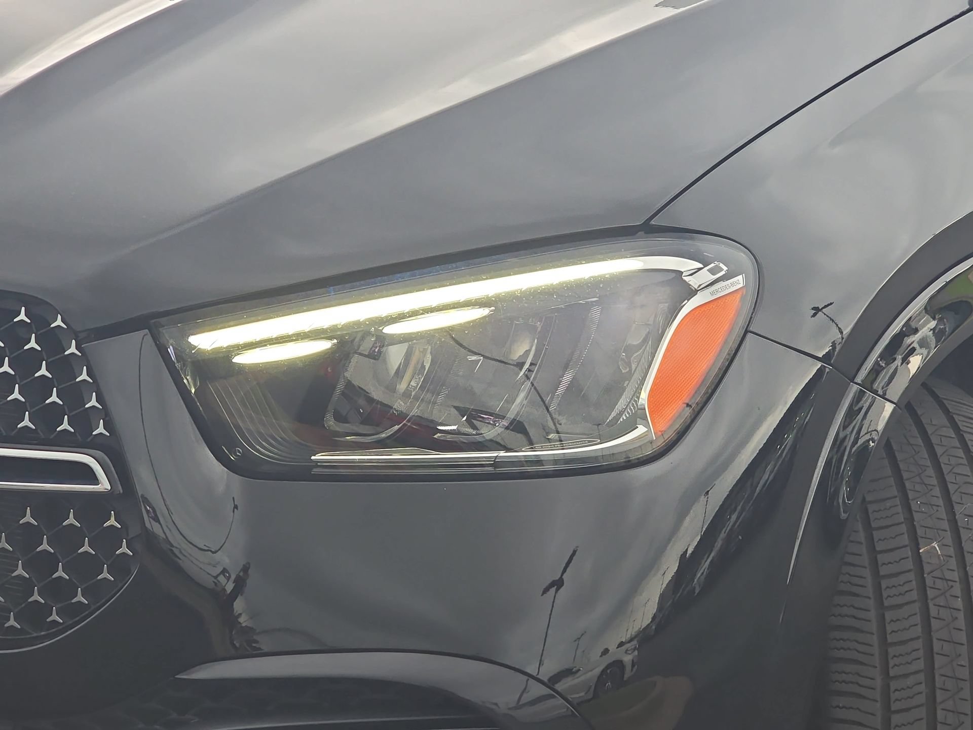 Used 2024 Mercedes-Benz GLE 350 4MATIC w/ AMG Line Exterior image 30