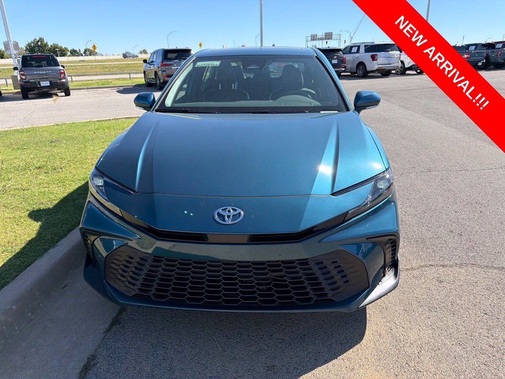 Used 2026 Toyota Camry SE w/ Multimedia Upgrade Package AWD/4WD image 2