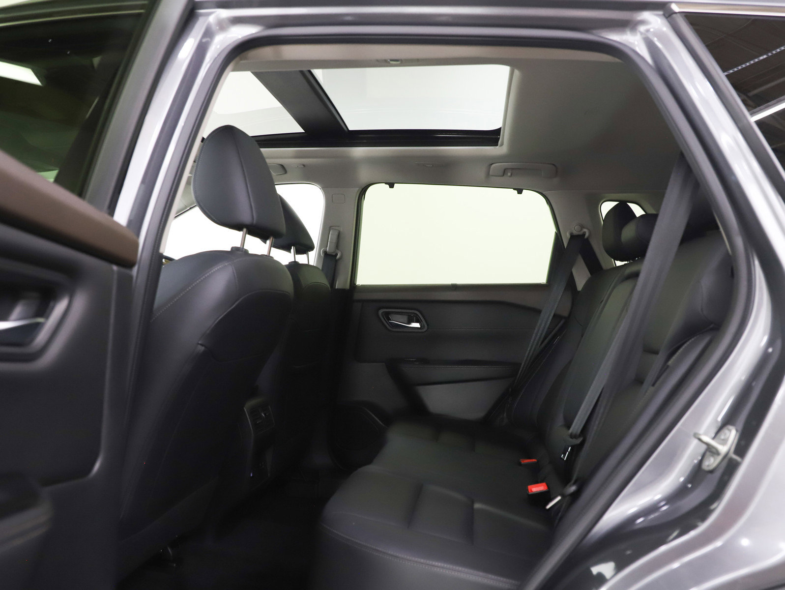 Used 2023 Nissan Rogue SL w/ SL Premium Package AWD/4WD image 19