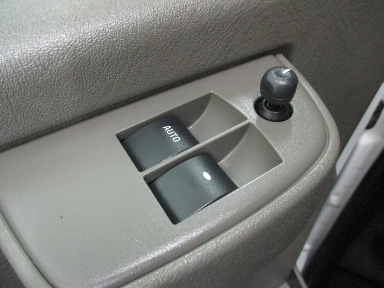 Used 2024 GMC Savana 2500 w/ Driver Convenience Package image 13