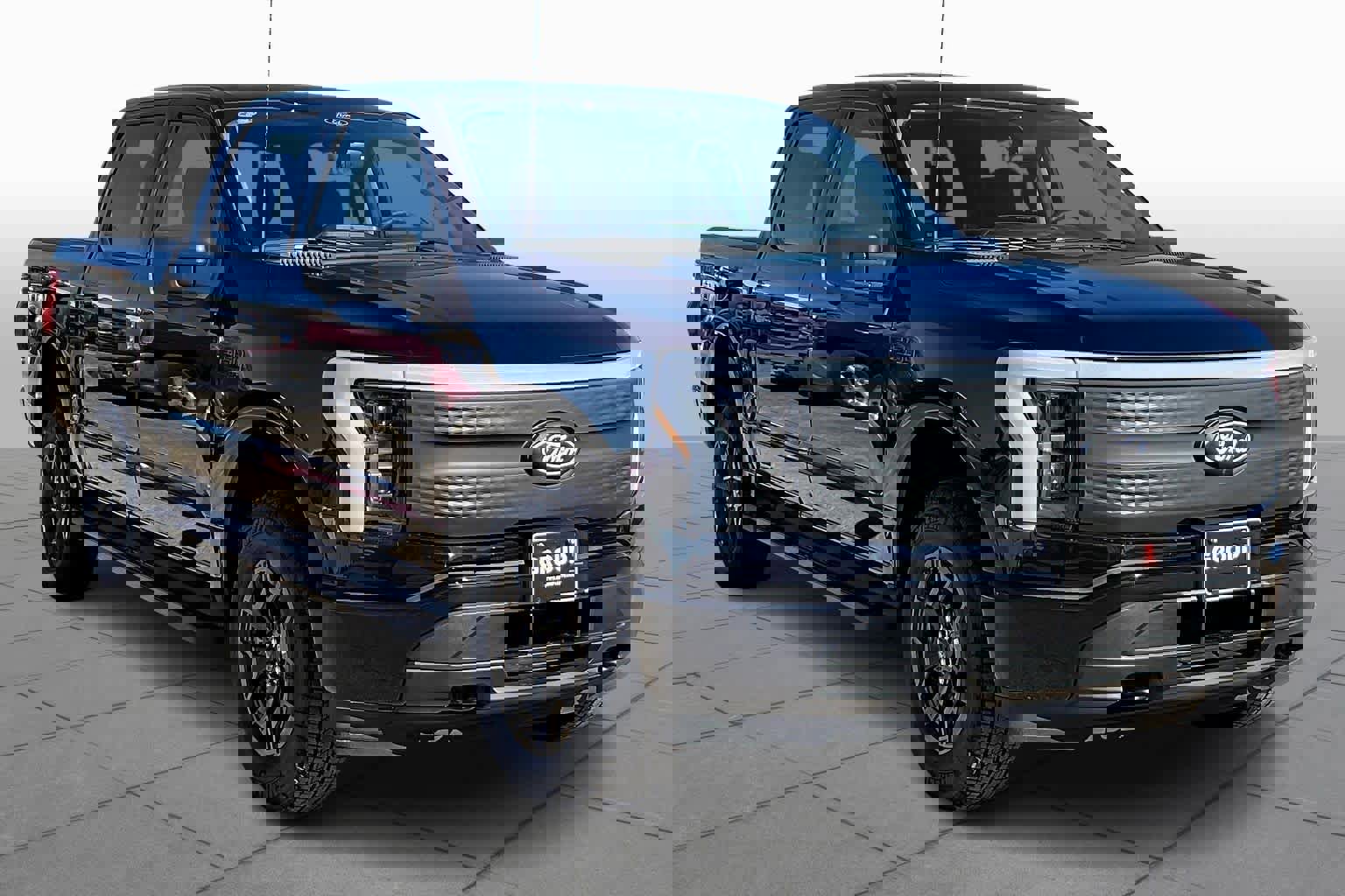 New 2025 Ford F150 Lightning XLT w/ Max Trailer Tow Package image 2