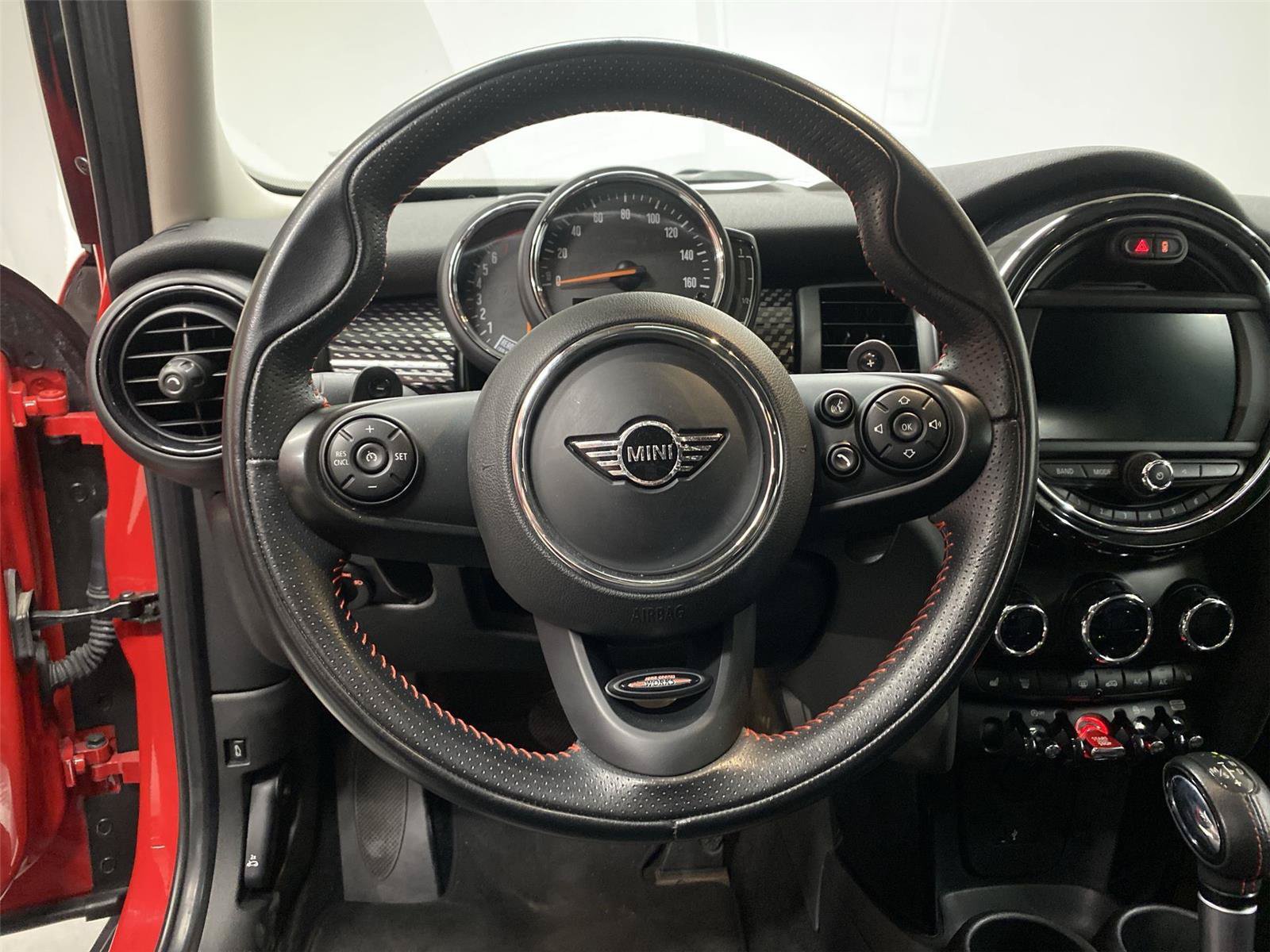 Used 2019 MINI Cooper S FWD image 15