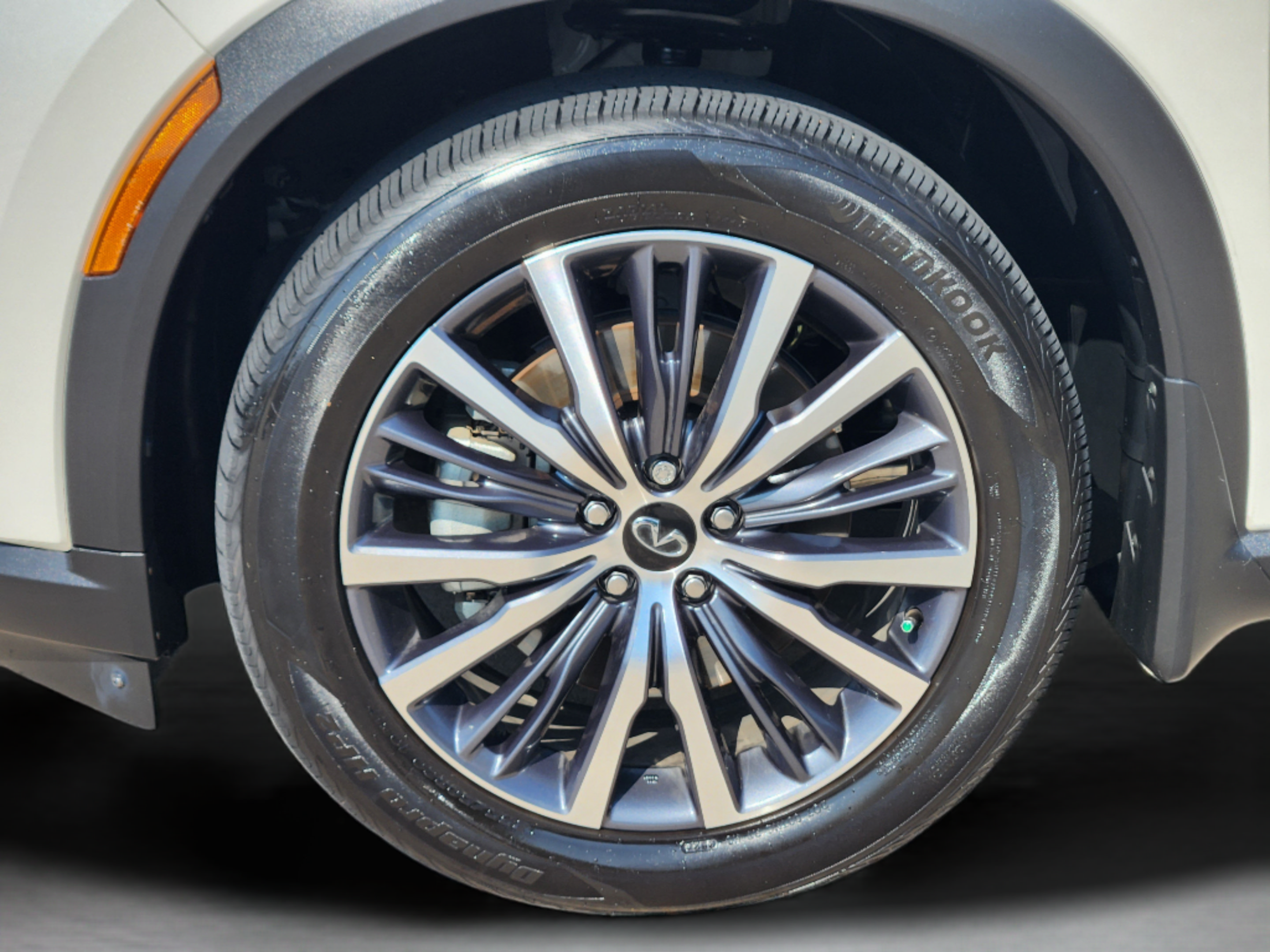 Used 2025 INFINITI QX60 Sensory w/ Vision Package AWD/4WD image 38