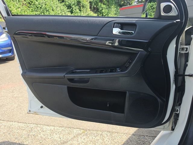 Used 2014 Mitsubishi Lancer Evolution MR AWD/4WD image 17