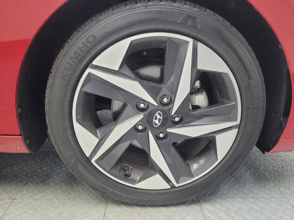 Used 2022 Hyundai Elantra SEL w/ Convenience + Premium Package image 31