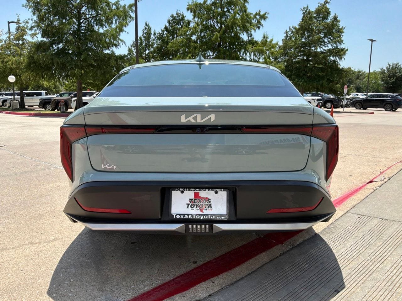Used 2025 Kia K4 FWD image 7