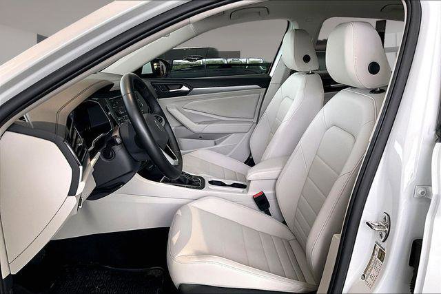 Used 2023 Volkswagen Jetta SE FWD image 21