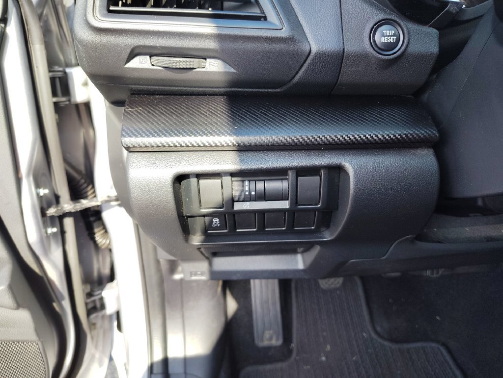 Certified 2023 Subaru Crosstrek 2.0i AWD/4WD image 18