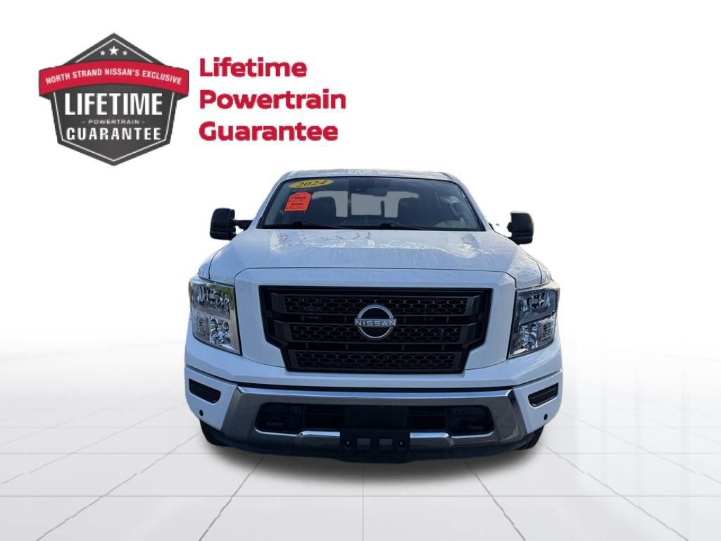 Certified 2024 Nissan Titan SV w/ SV Convenience Package image 10