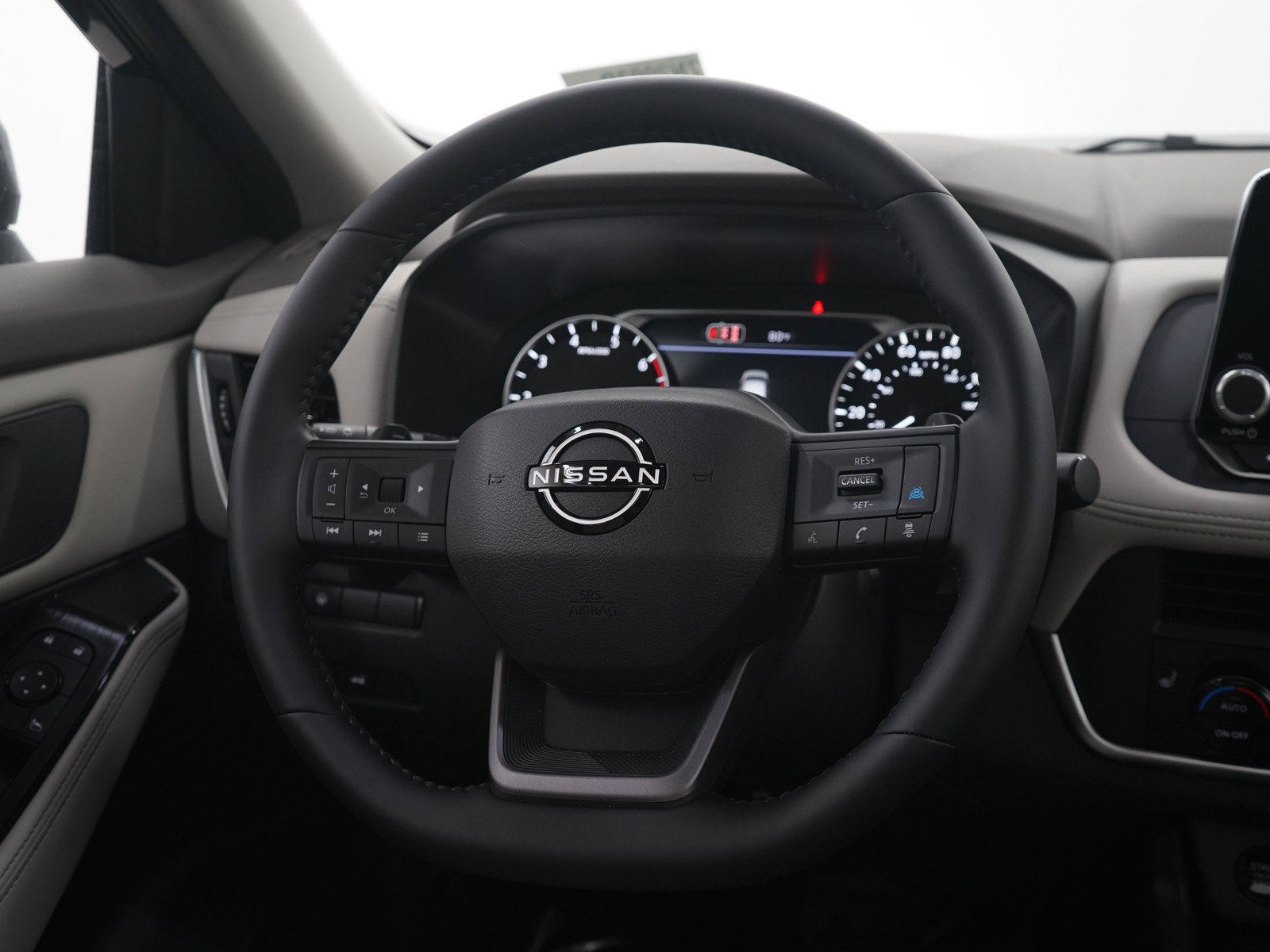 Certified 2026 Nissan Rogue Dark Armor AWD/4WD image 17
