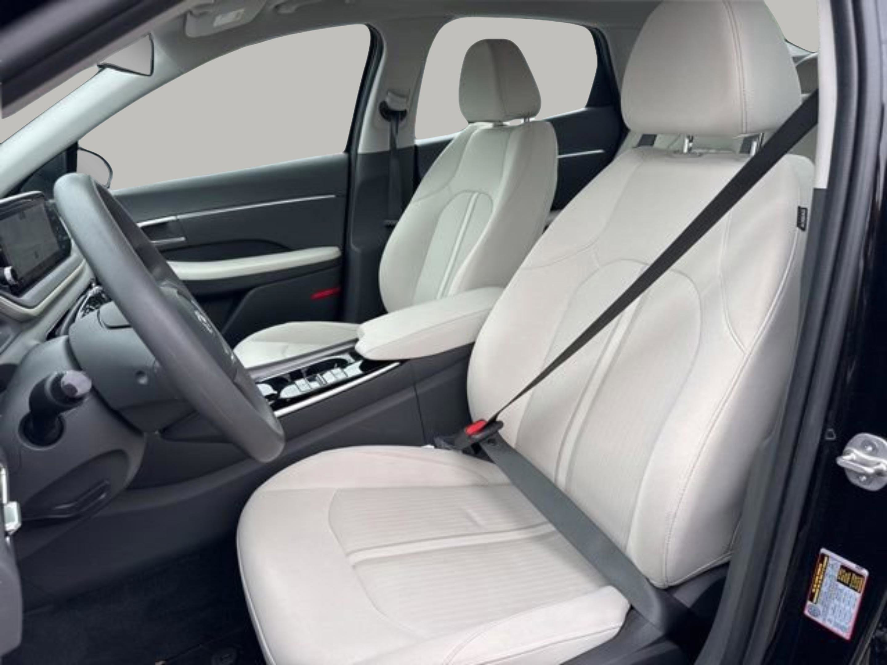Used 2023 Hyundai Sonata SEL FWD image 7