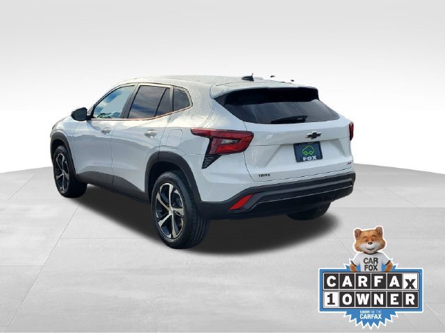 Certified 2024 Chevrolet Trax RS w/ Driver Confidence Package FWD image 3