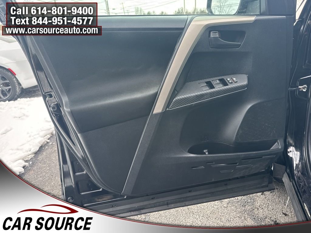 Used 2015 Toyota RAV4 LE image 11