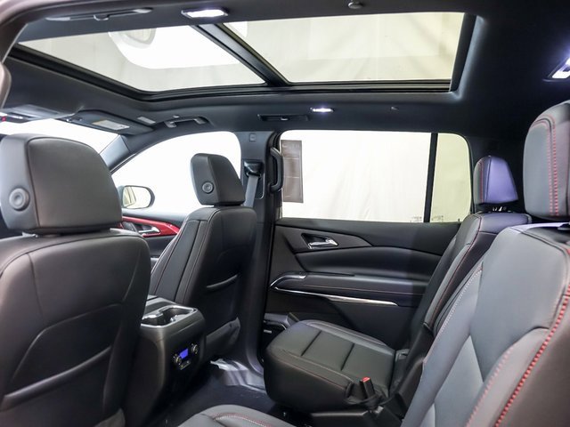 New 2026 Chevrolet Traverse Z71 w/ Enhanced Driving Package image 11