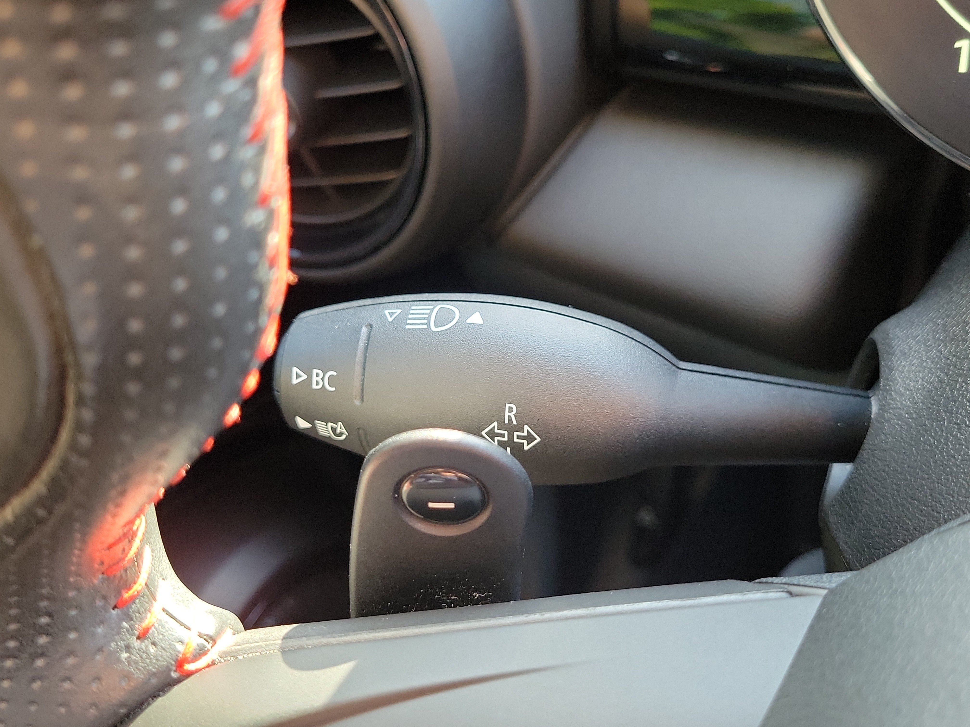 Used 2021 MINI Cooper S w/ Coral Red Edition FWD image 29