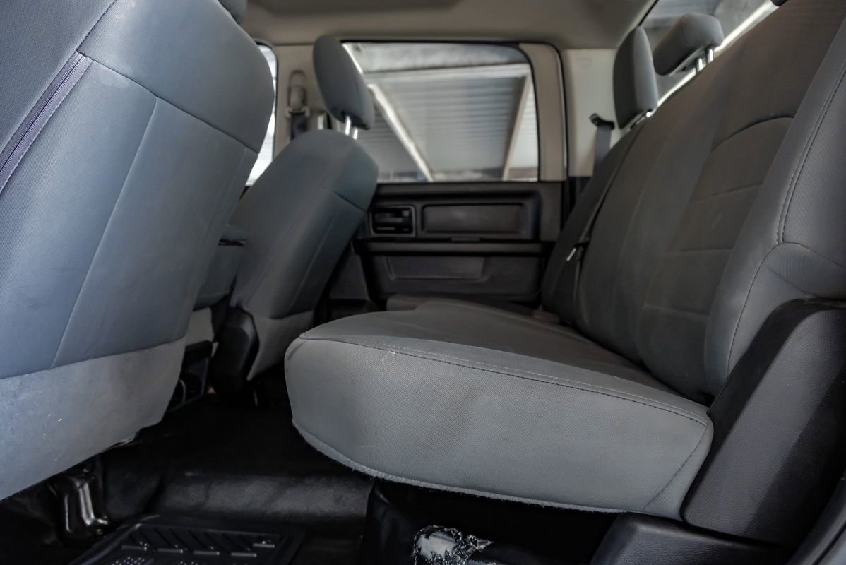 Used 2018 RAM 2500 Tradesman w/ Chrome Appearance Group image 38