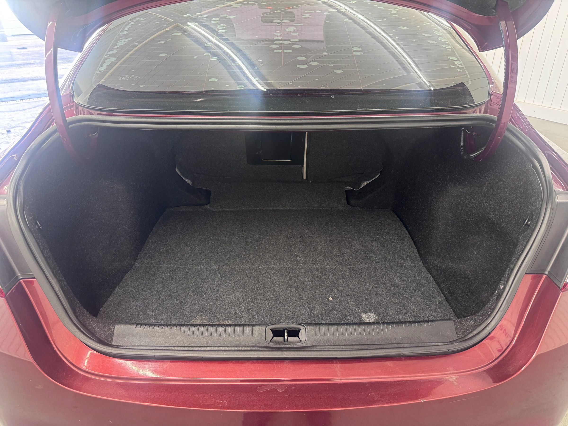 Used 2016 Chrysler 200 Limited image 13