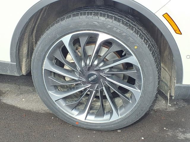 Used 2023 Lincoln Aviator Reserve w/ Equipment Group 201A image 11