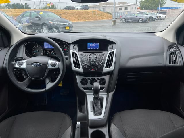 Used 2014 Ford Focus SE FWD image 11