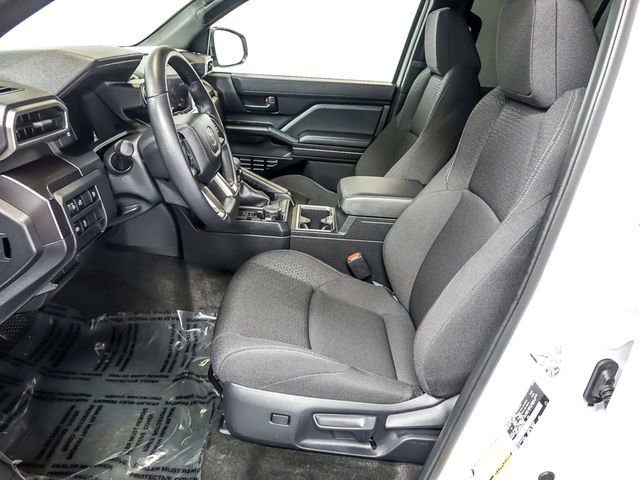 Used 2025 Toyota 4Runner SR5 AWD/4WD image 12