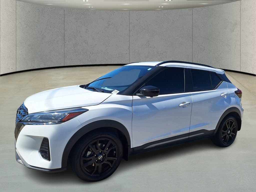 Used 2021 Nissan Kicks SR