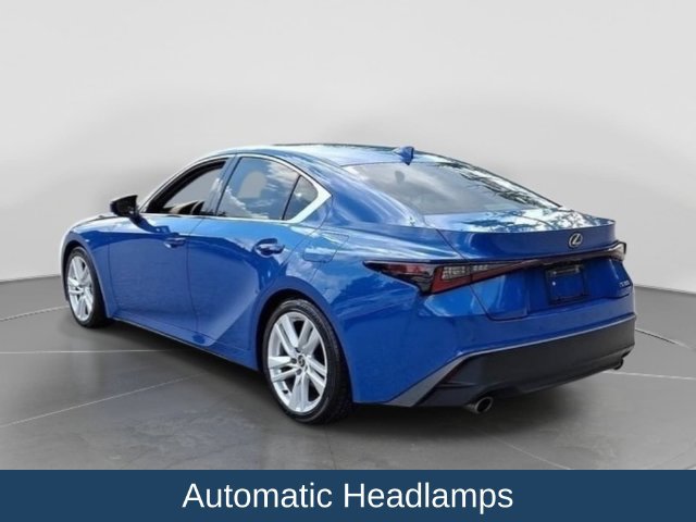 Used 2023 Lexus IS 300 w/ Comfort Package RWD image 5