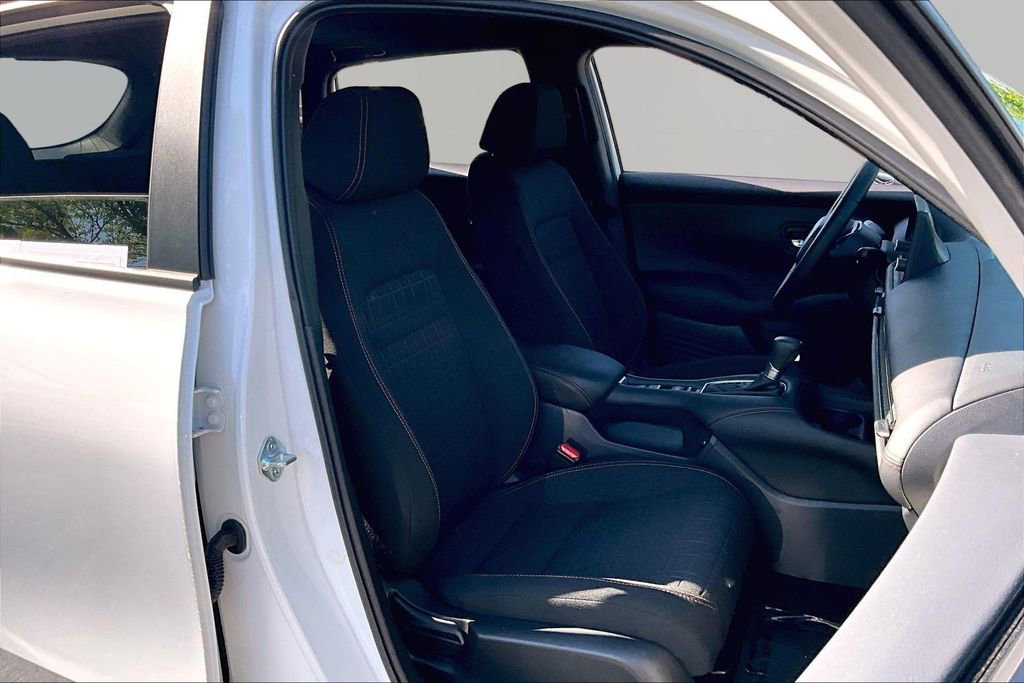 Used 2025 Honda HR-V Sport image 19