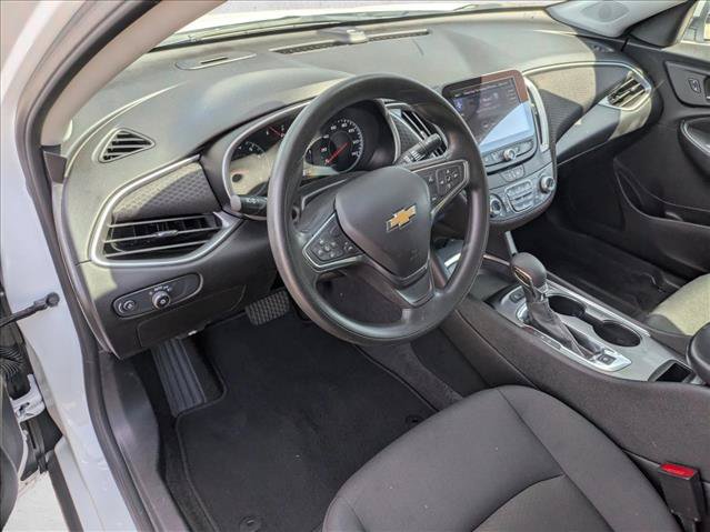Used 2025 Chevrolet Malibu LT FWD image 9