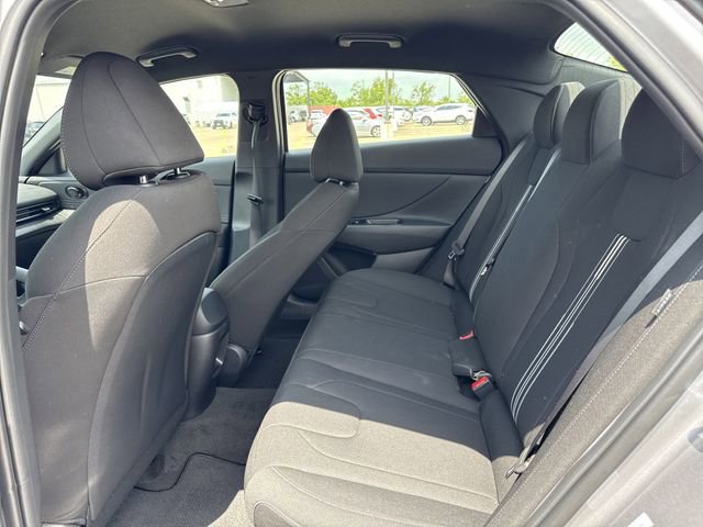 New 2025 Hyundai Elantra SEL image 23