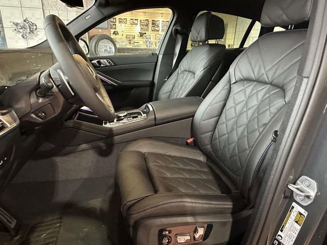 New 2026 BMW X6 xDrive40i w/ Climate Comfort Package image 14