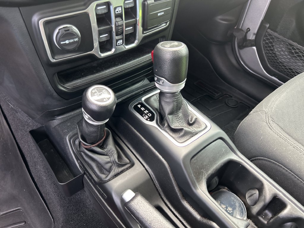 Used 2021 Jeep Wrangler Unlimited Sport AWD/4WD image 18