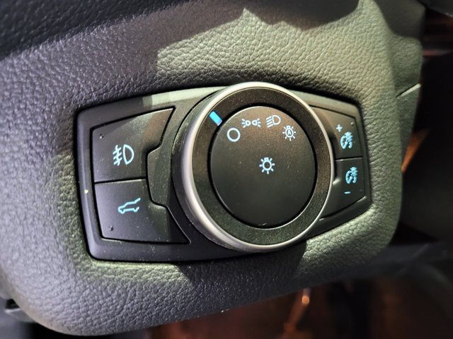 Used 2018 Ford Escape SE w/ SE SYNC Package image 44