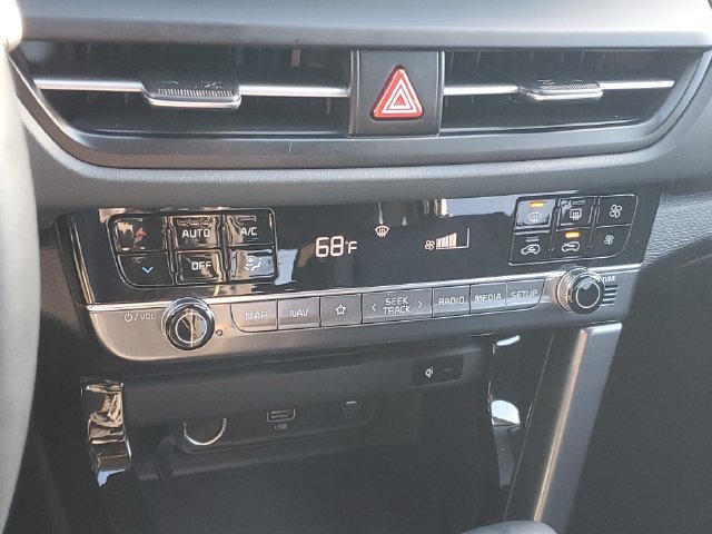 Certified 2026 Kia Seltos EX AWD/4WD image 27